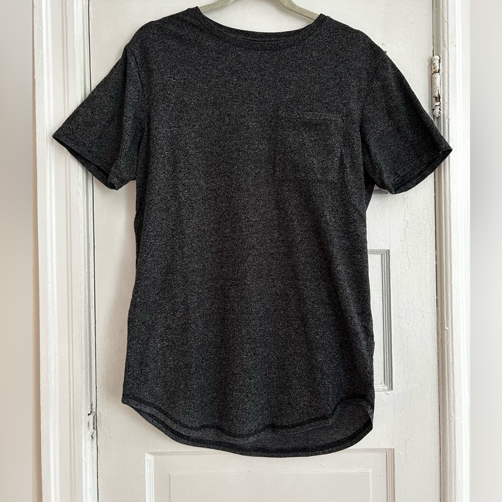 Long torso men’s tee